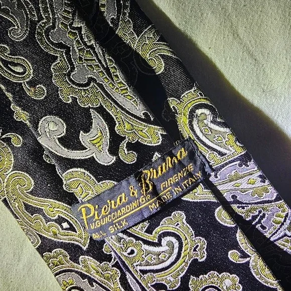 Piera & Bruna 100% Silk Black and Gold Paisley Neck Tie Made In ITALY - Picture 7 of 9